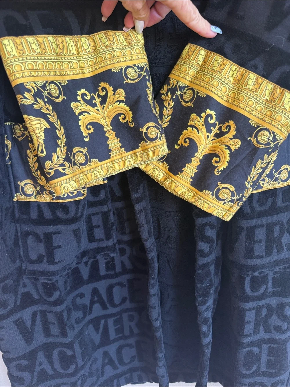 Versace Baroque Robe - Picture 8 of 14